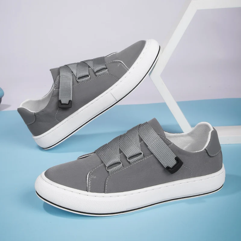 Men Casual Sneaker Canvas Shoe for MenLight Slip-on Vulcanized Comfortable Male Flats Loafers New Trainers Tenis Masculino