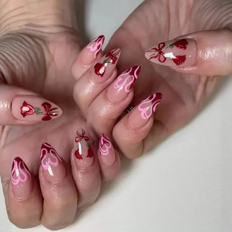 24 Uds uñas postizas románticas suave pétalo de rosas rojas prensa de almendra en las uñas con dulce lindo arco amor corazón diseños franceses uñas postizas