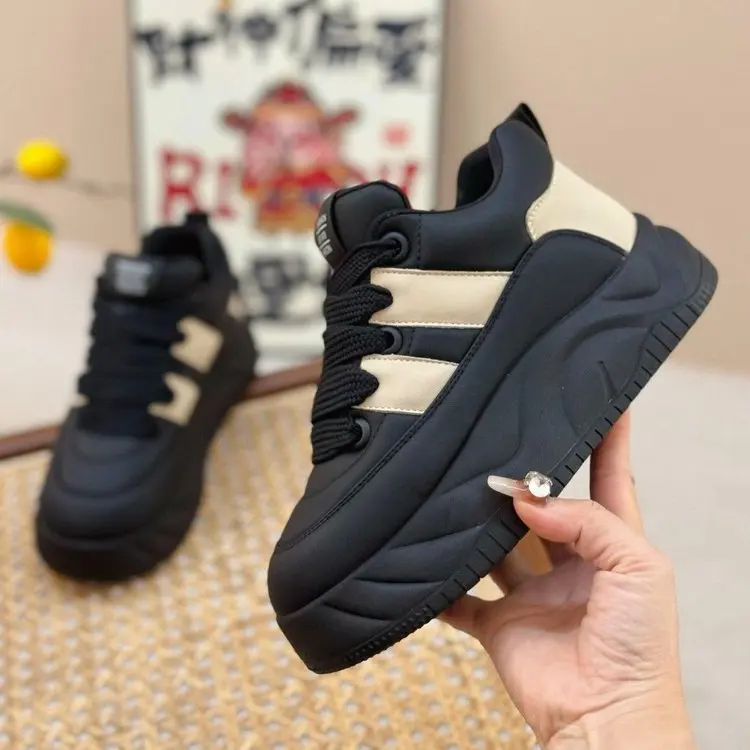 Women's Winter Fleece Lined Thick Bottomed Bread Shoe Black Cotton Sports High Top Board Shoe Leather Surface Casual Cross Bu...