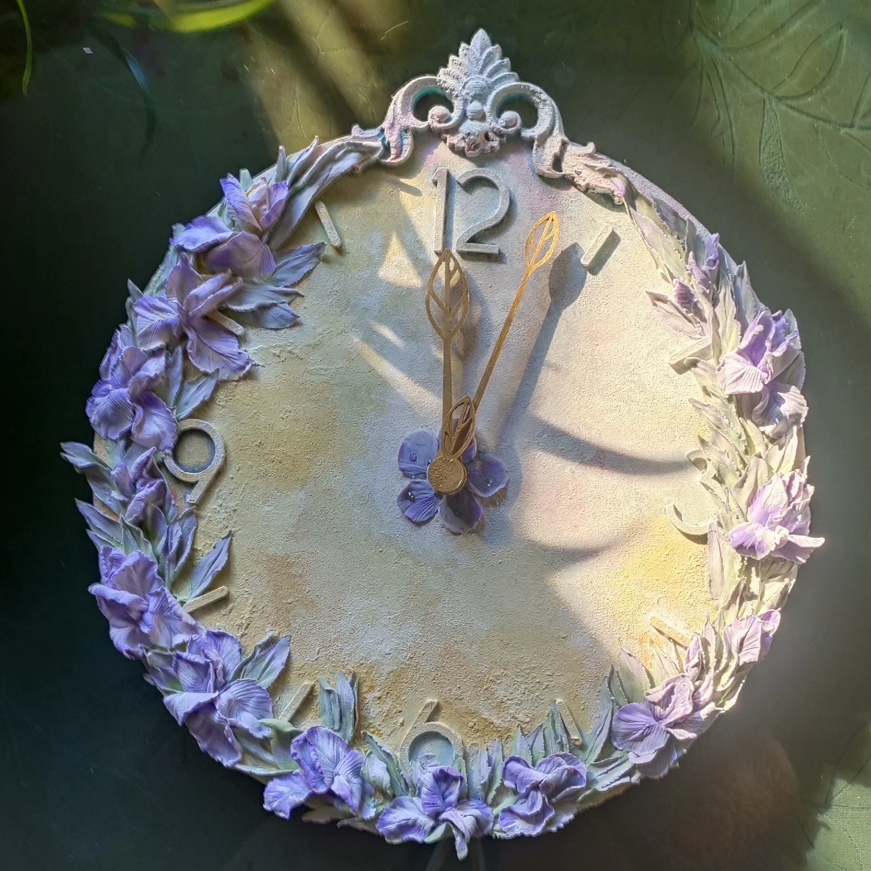 

0067 Clay Paste Flower Clock 3D Relief Sculpture Painting Vintage Oil Painting Style Handmade Art Piece Unique Home Decor Clock