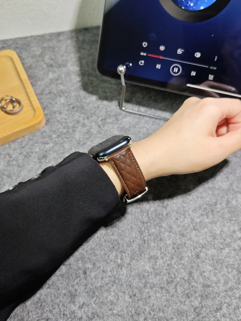 Lederarmband für Apple Watch 10 46 mm 42 mm 41 mm 45 mm 44 mm 40 mm 38 mm 49 mm Gürtelarmband iWatch Serie 10 9 8 7 6 SE Ultra 2 Band