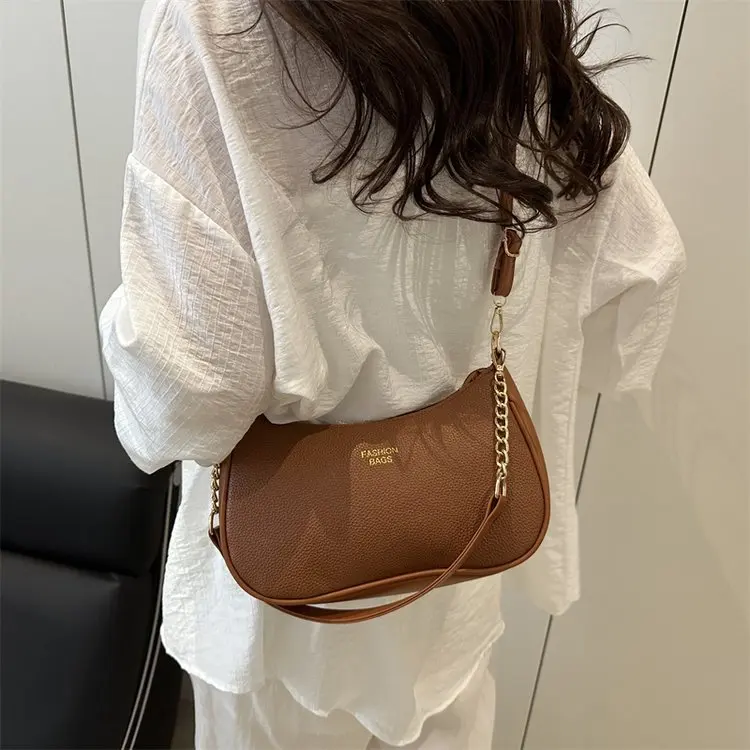 

2025 Autumn 606 New Fashion Versatile Hand Bag Shoulder Bag Small Square Bag Simple Casual Messenger Bag