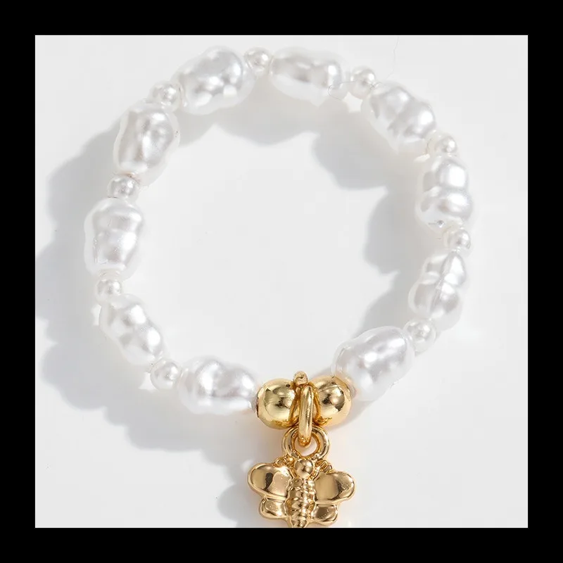 Ins مطرز مجموعات متعددة من حلقات اللؤلؤ المرأة فراشة قلادة حلقة مرنة