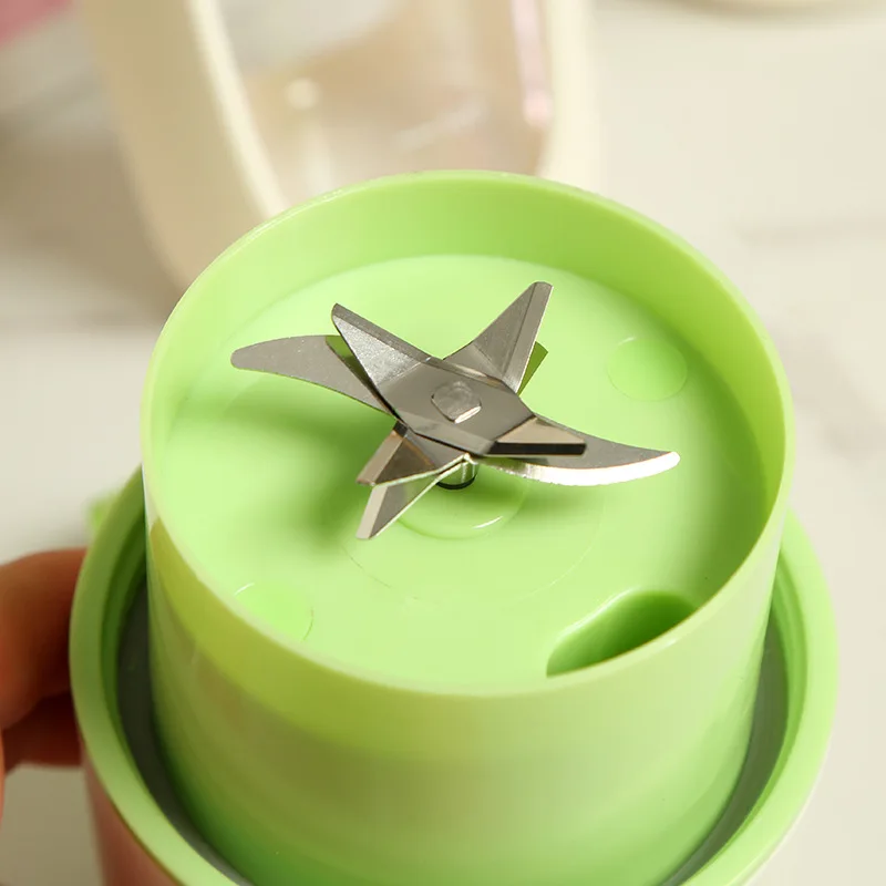 Portable Blender USB Rechargeable Personal Size Blender Juicer Machines Cup For Smoothies And Shakes Mini Fruit Mixer Cup