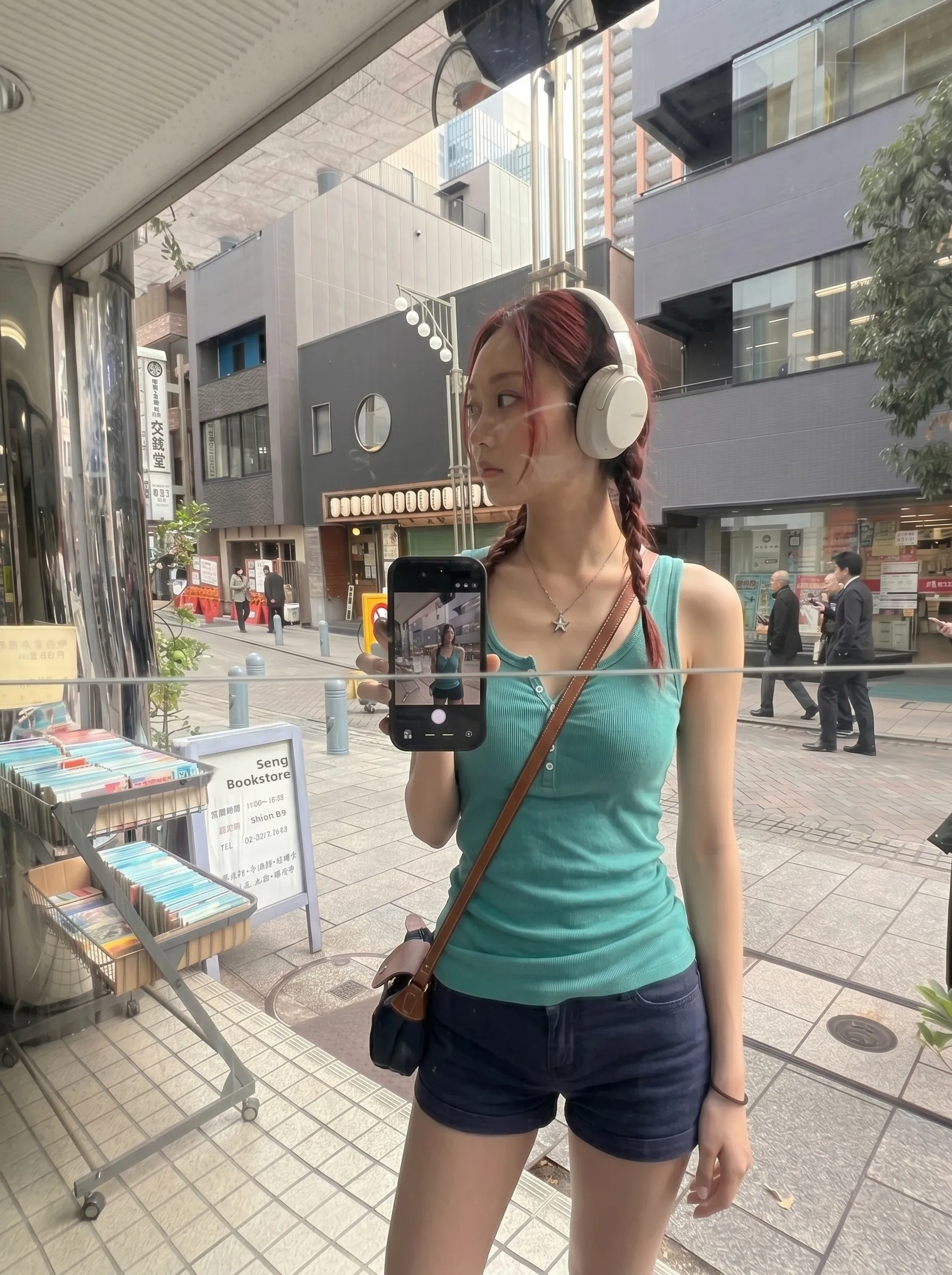 Slim Fit Sleeveless Women's Tank Top Summer 2026 New Style Belted Waist Control Outerwear Bm Style Six Button Strap Vest