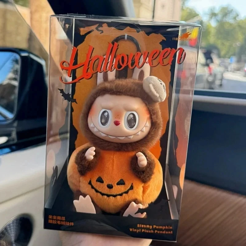 W magazynie Labubu figurki Skullpanda Mokoko Zimomo Halloween Labubu brelok lalka prezent na boże narodzenie brelok dla dzieci replika zabawek