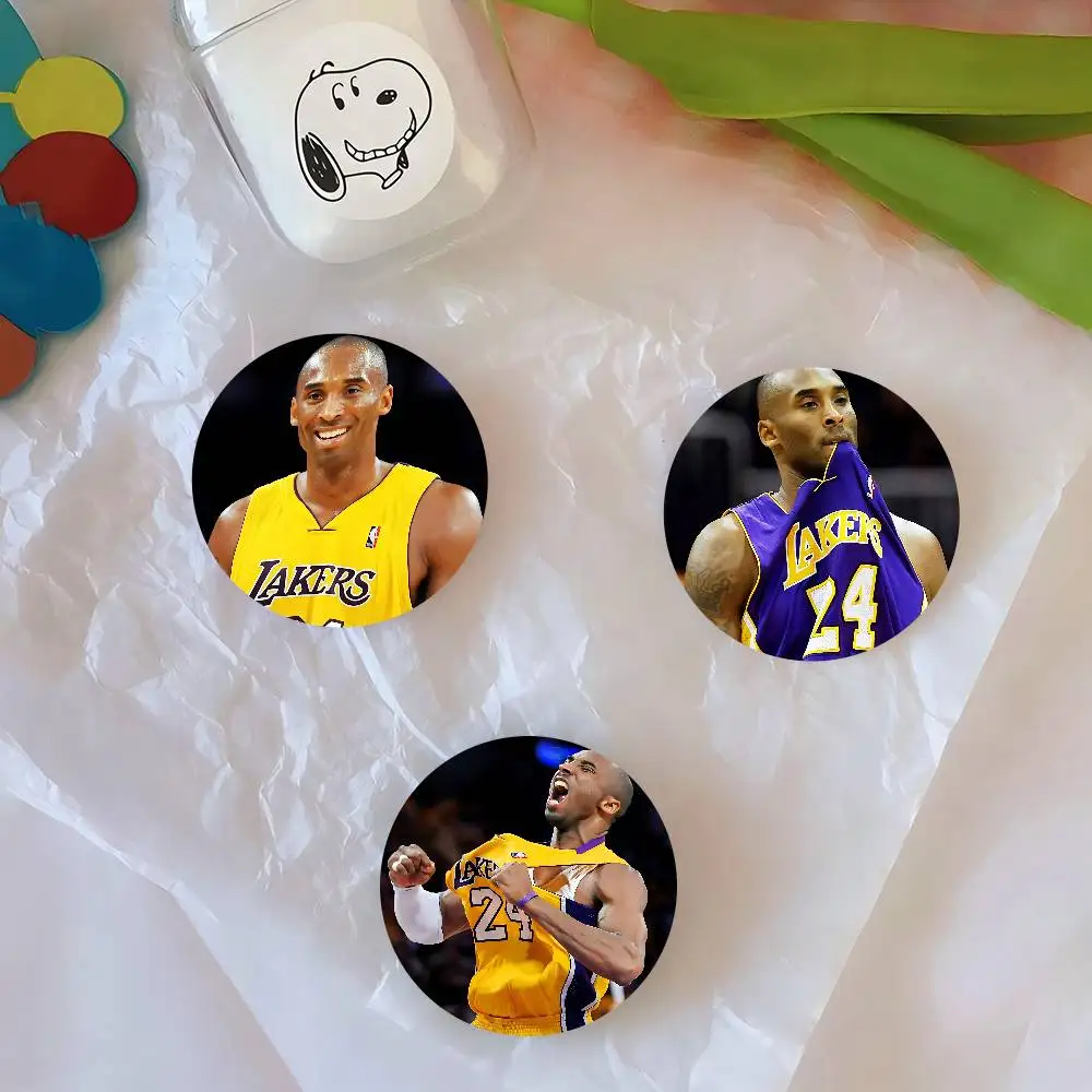 Football Star K-Kobe B-BryantS Badges Creative Tinplate Soft Button Pins Animal Icon Brooch Lapel Backpack Badge Accessories
