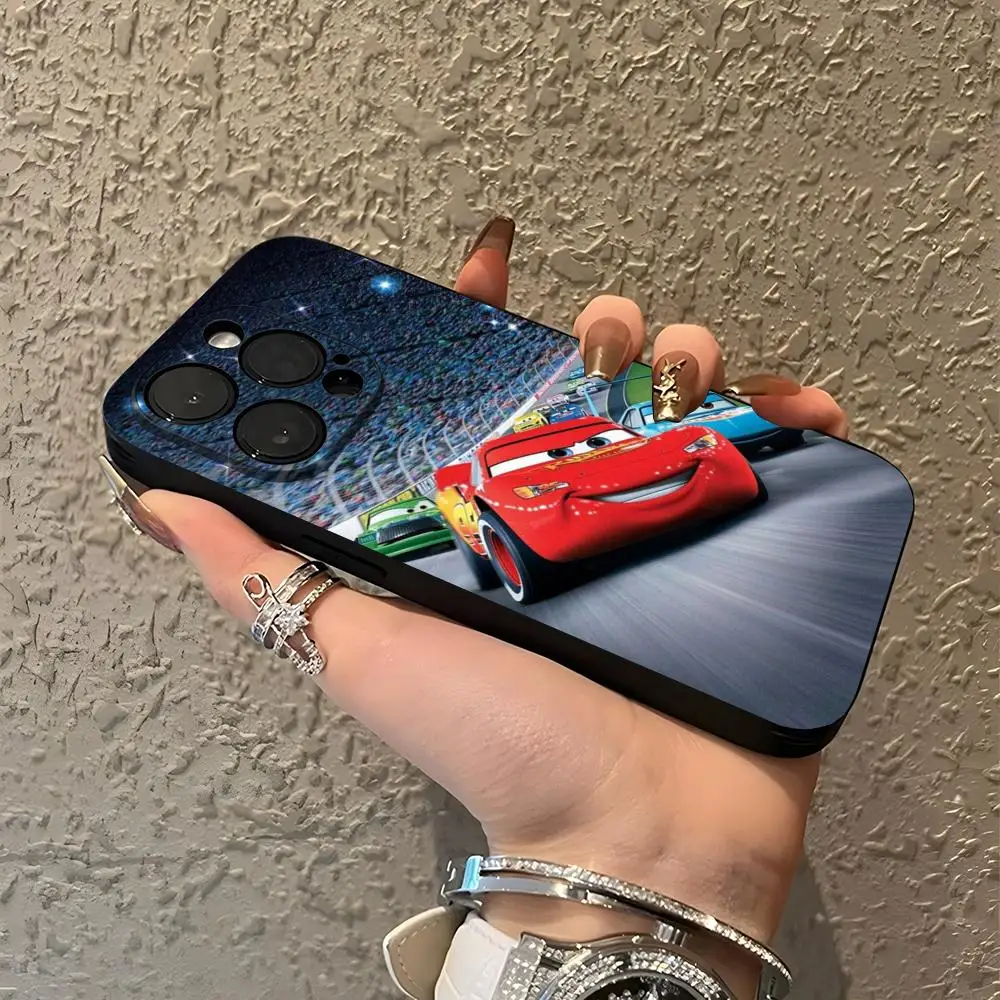 Cars 95 Lightning McQueen Phone Case For IPhone 15 16 13 Pro Max 14 12 11 Xr X 8 7 6 Plus Luxury Back Cover