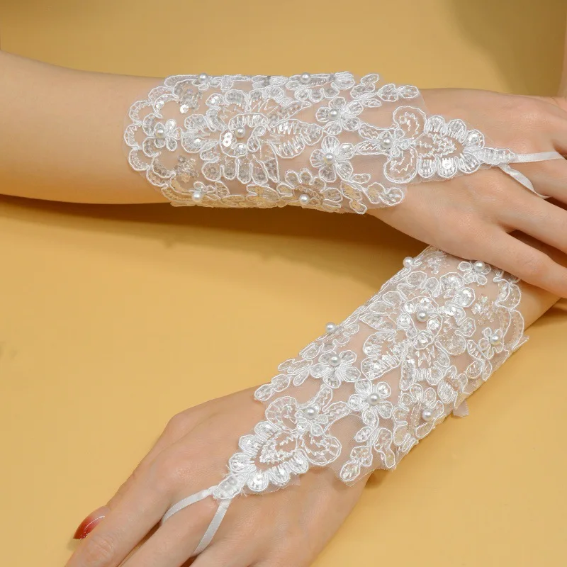 جديد إمرأة الزفاف أصابع قفازات الدانتيل أبيض أسود جودة عالية قفازات الزفاف القفازات الإكسسوار فتاة قفازات الحفلات مثير #1