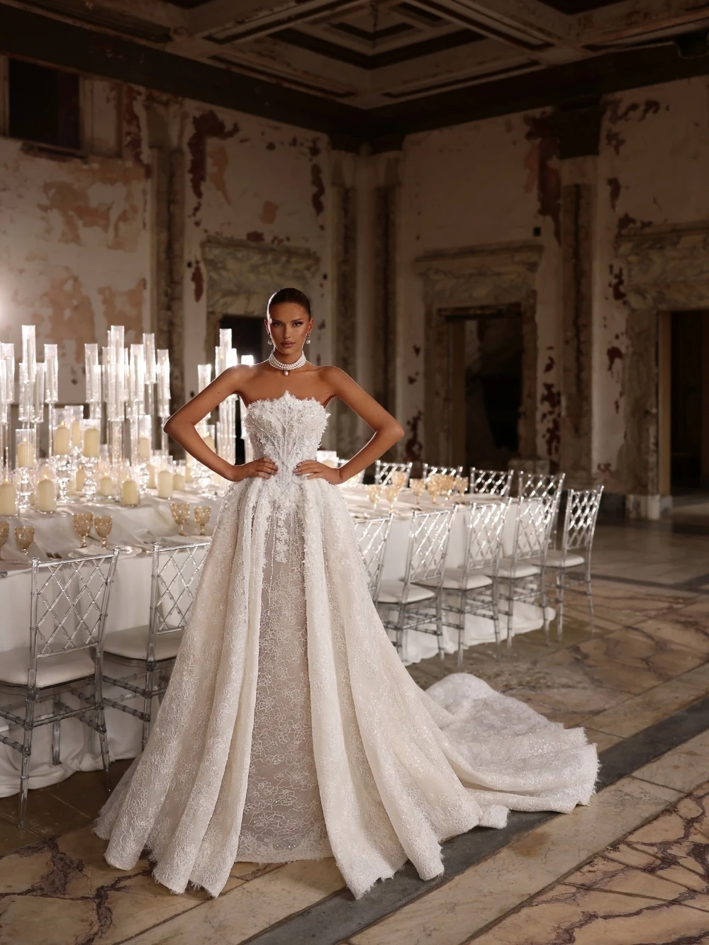 Exquisite Floral Lace Beaded Wedding Dress Princess Ball Gown Strapless Shiny Customized Low Back Court Train Bride Wear