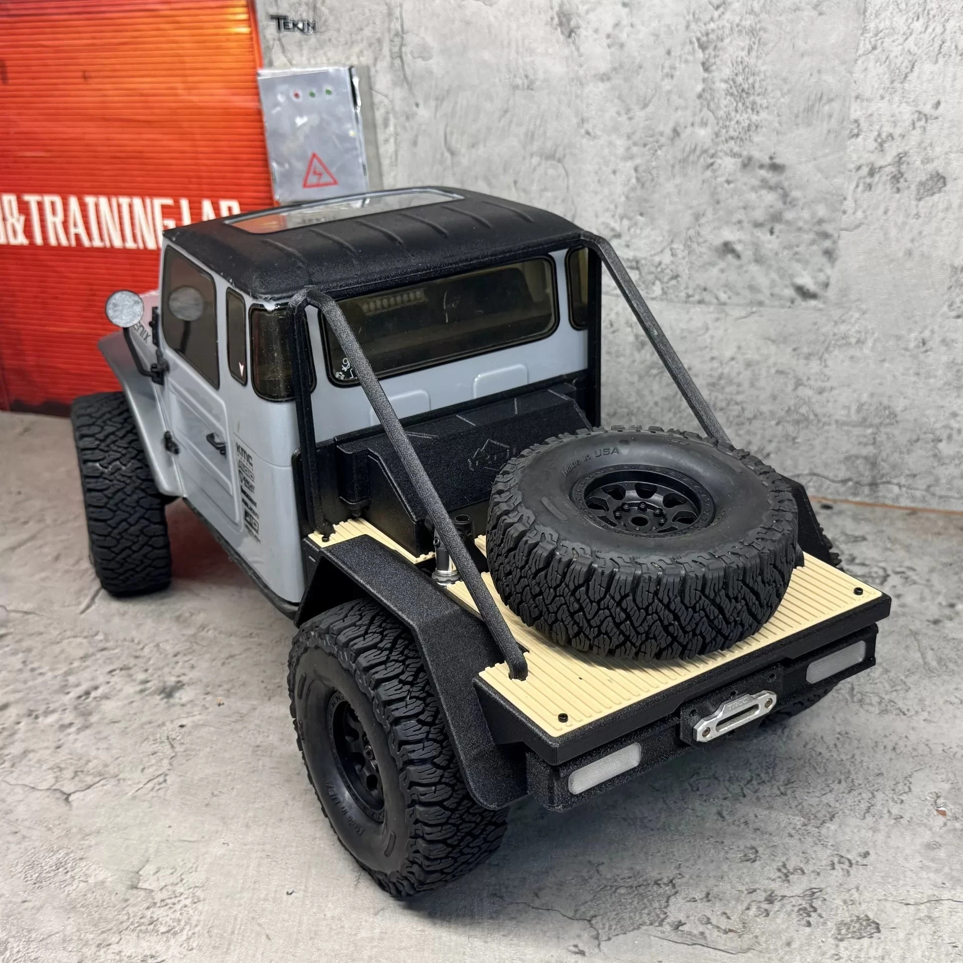 For VS4‑10 Phoenix Fordyce 1/10 RC Crawler Custom Racing Rear Bed Competition Styling Exterior Appearance Upgrade Accessories
