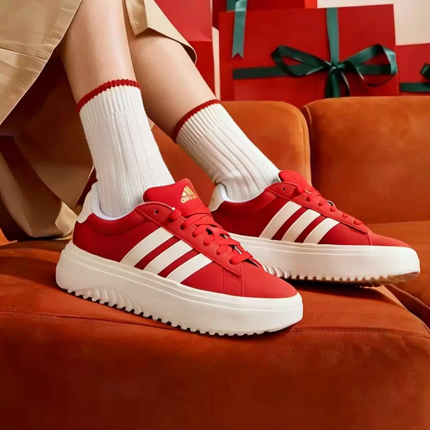 Adidas KJ2065 Red Women Casual Sneakers OrthoLite Insole LIGHTMOTION Midsole Non Slip Rubber Daily Walking Shoes
