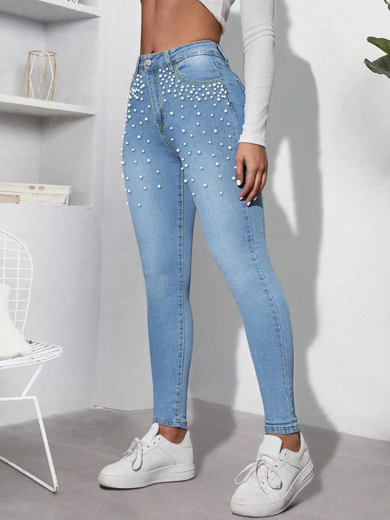 

WGXWGX Women's High-Waisted Pearl-Embellished Skinny Jeans Light Wash Denim Slim Fit Trendy Party Pants
