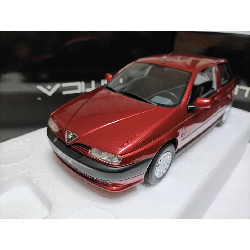 MITICA 1/18 アルファロメオ 145 1995 (レッドメタリック) MITICA 1:18 Scale Alfa Romeo 145 1.7 16V 1995 Two-door Coupe Resin