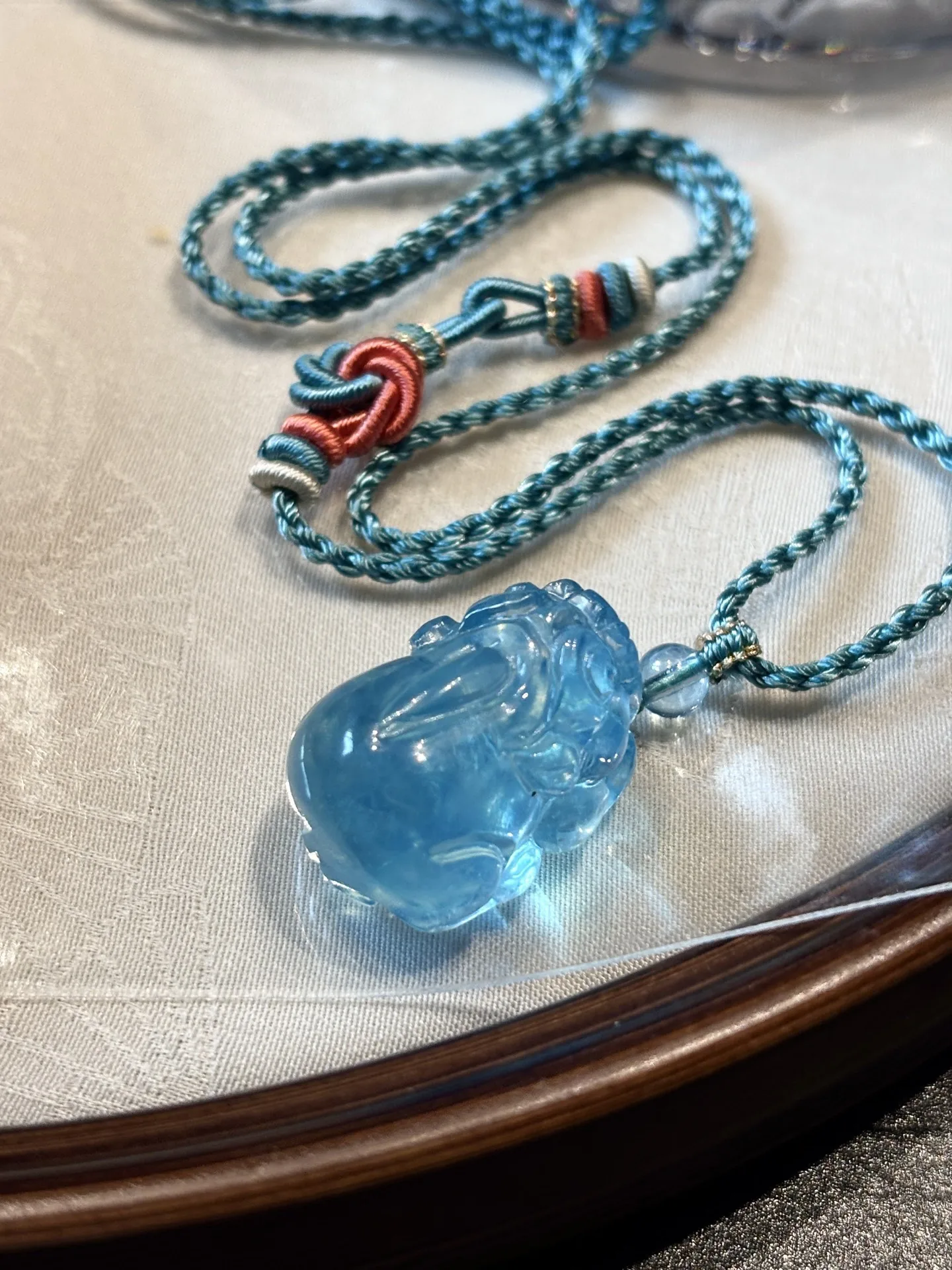 

Natural Blue Aquamarine Pendant Women Cube Bead Carved 22x16mm Aquamarine Brazil Fashion Beads Necklace AAAAA