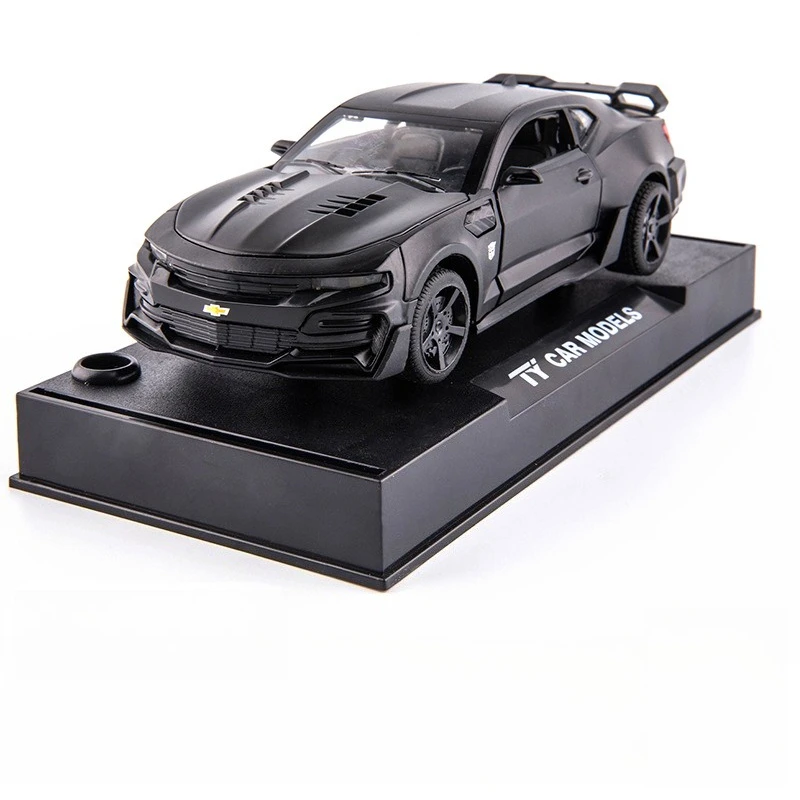 Scale 1/32 Camaro Toys Model Car Alloy Metal Diecast With 4 Door Opened Sound Light Pull Back Vehicle for Boy Gift Collection