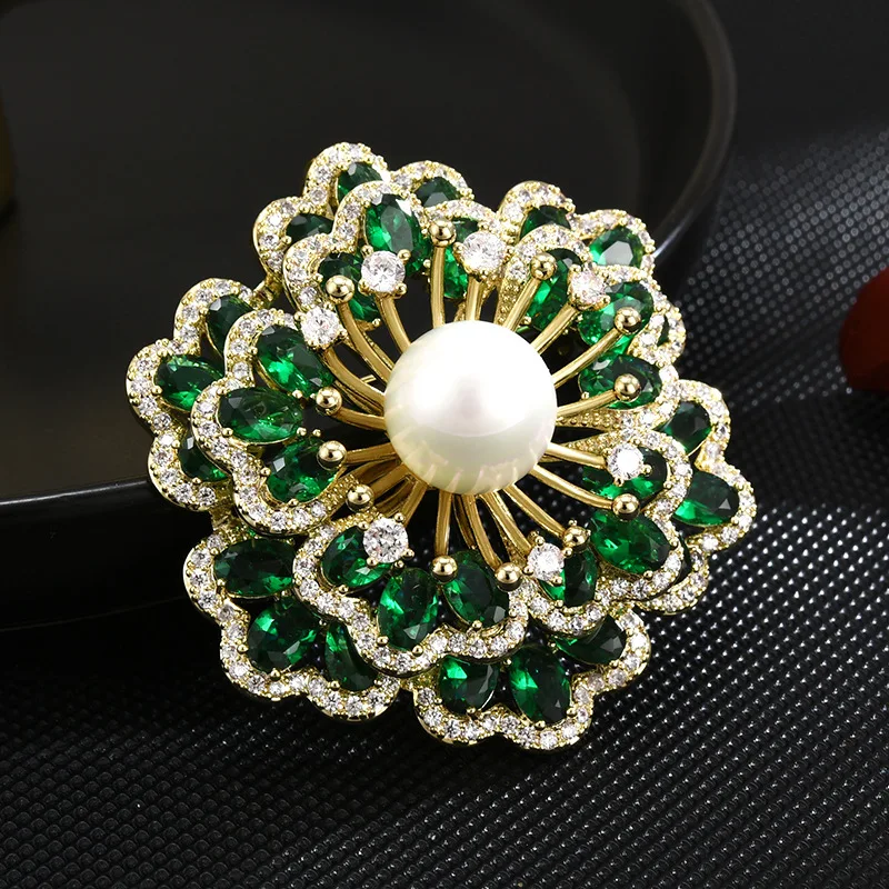 

YYSUNNY Luxury Crystal Flower Brooches for Women Silver Color Plant Corsage Clothing Pin Suit Accessories Wedding Jewelry Gift