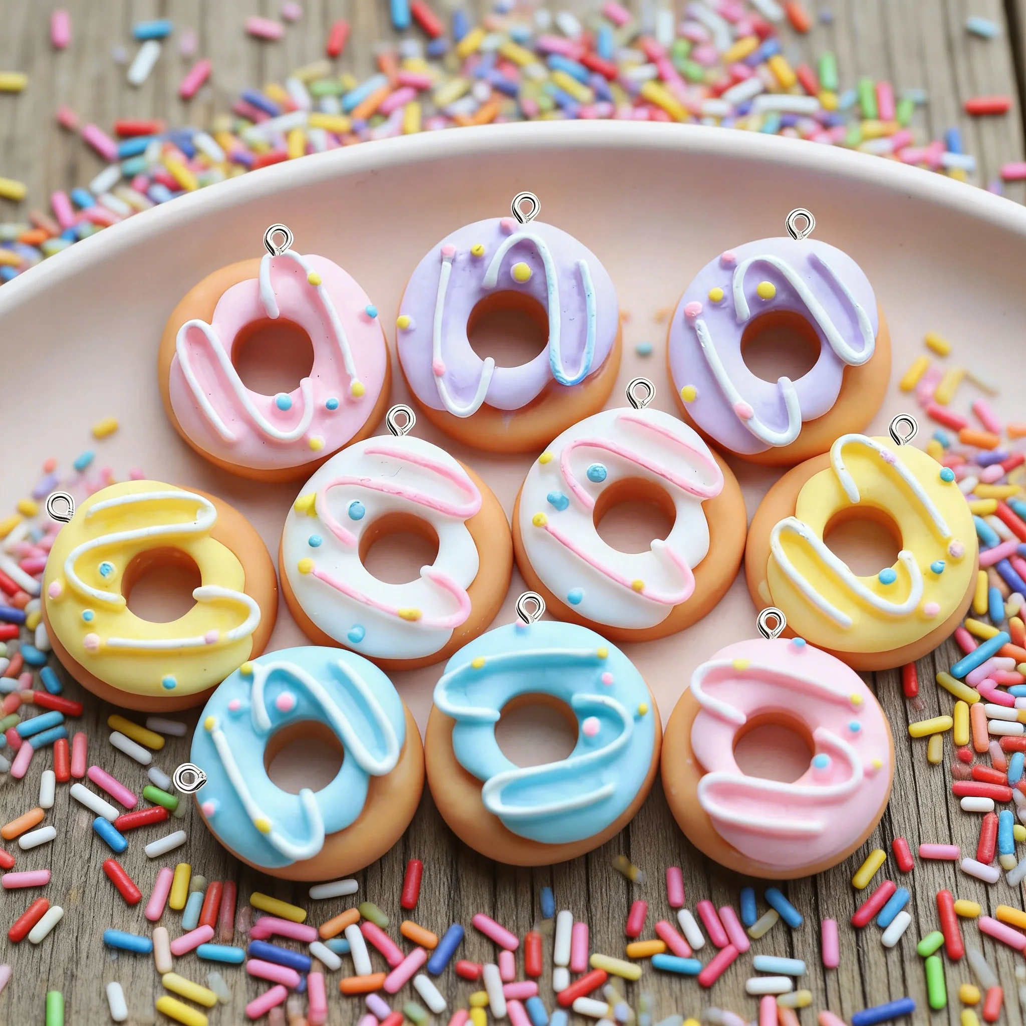 Abalorios de resina de mini donuts de 2.3cm para pendientes, pulseras y colgantes, material de joyería de moda, accesorios colgantes de donut Kawaii DIY