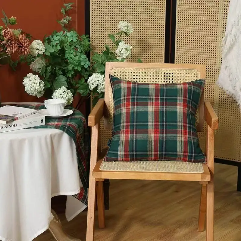 غطاء وسادة منقوش باللون الأخضر والأحمر على الطراز القديم غطاء وسادة مزخرف لأريكة غرفة المعيشة وغرفة النوم