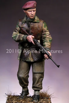 1/16 WW2 British S.A.S. Commando with 2 different heads Resin Figure soldiers GK Military war theme WWII Uncoated No colour