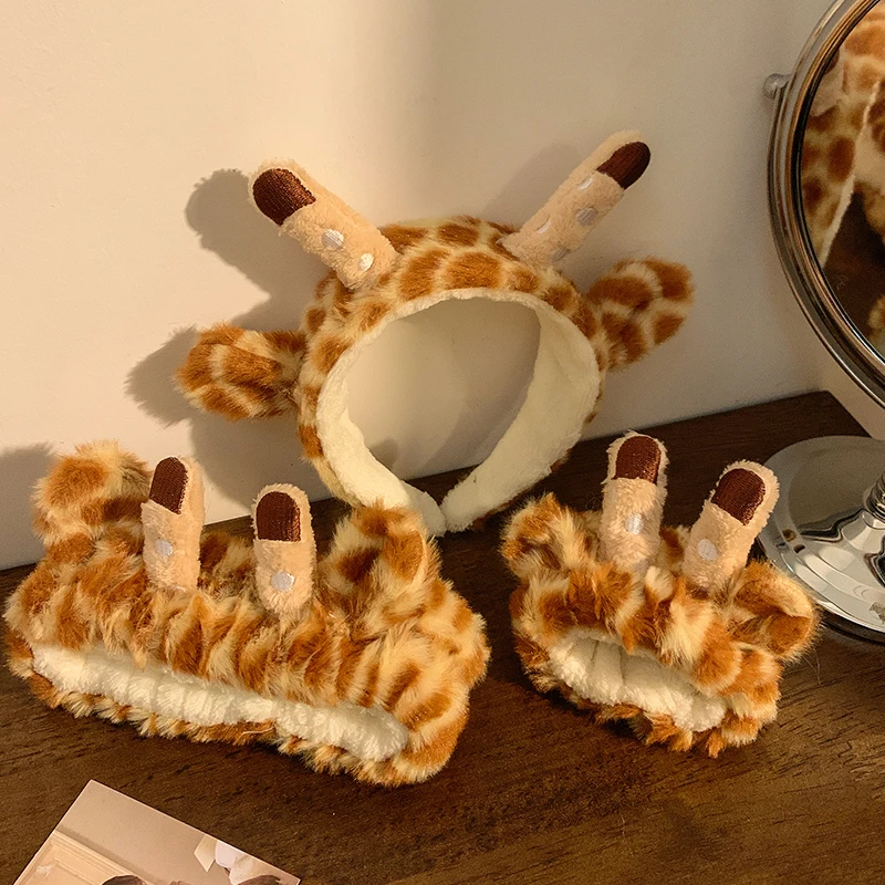 Cartoon Giraffe Cute Plush Bath Headband Wash Face Hair Hoop Hairbands Wristband for Bathroom Soft Remover Skin Care for Women