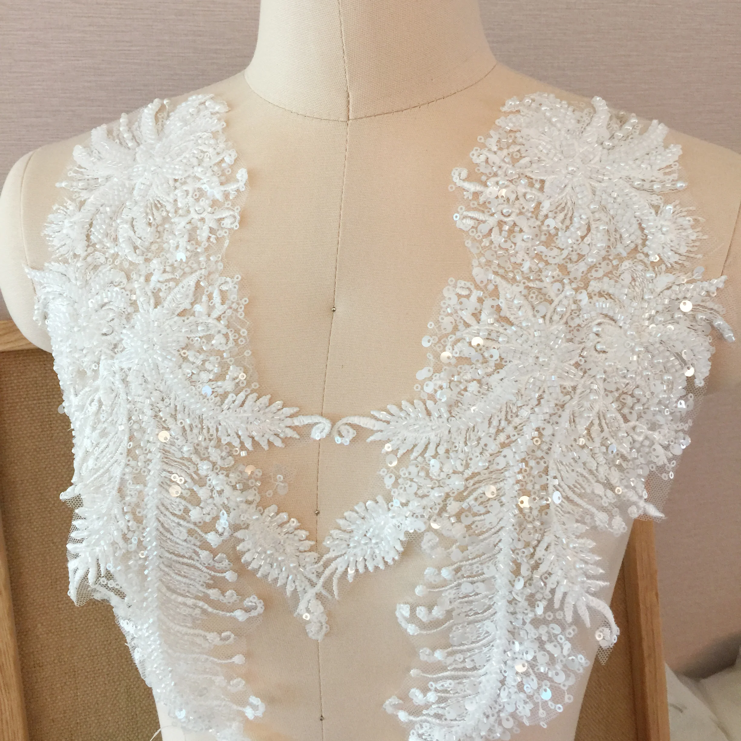 Luxury Embroidery Floral Lace Heavy Beaded Sequins Lace Applique Medallions For Wedding Dress Accessories