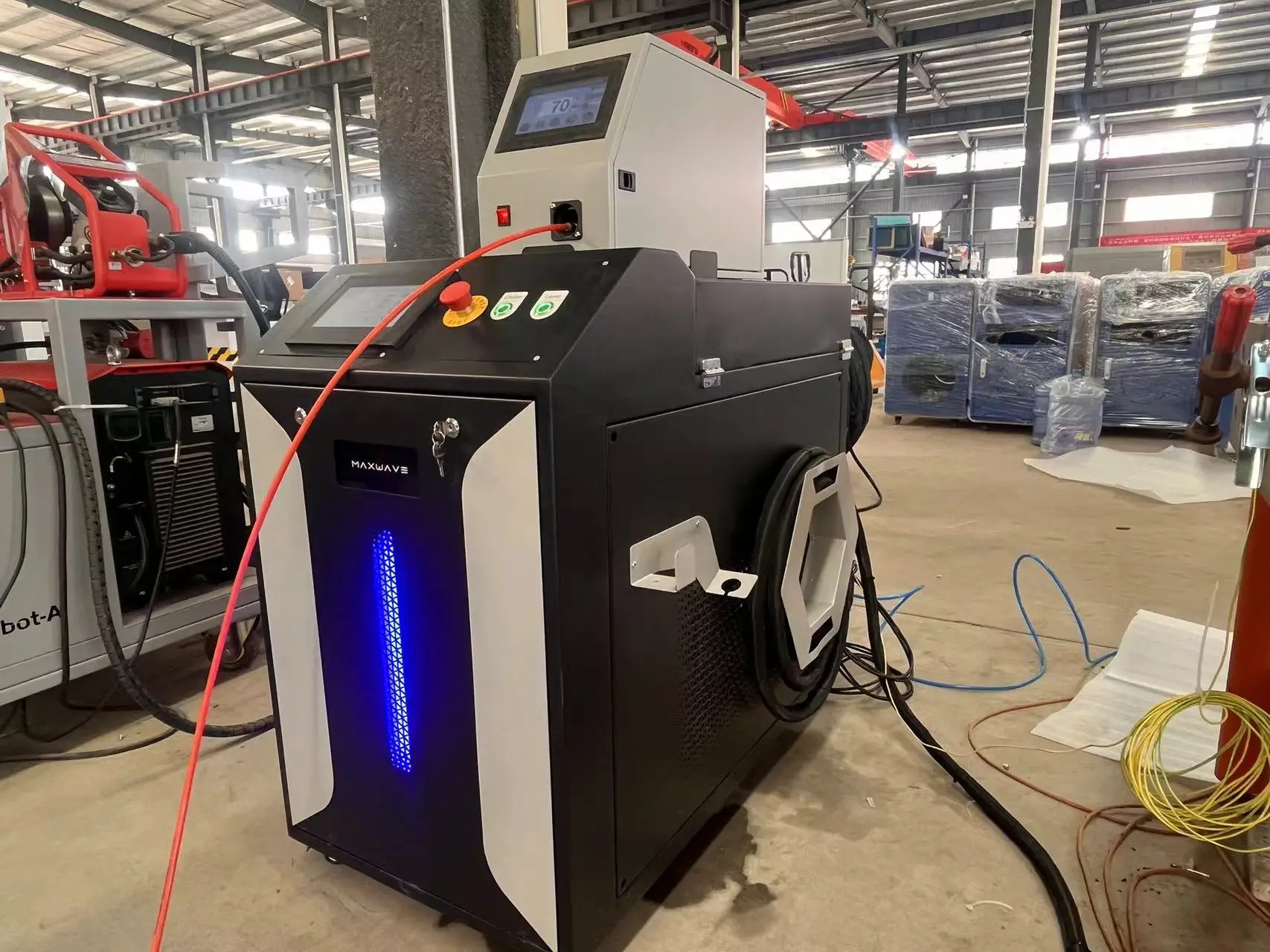 Handheld 4IN1 Laser Welder Raycus 2KW Fiber Laser Welding Machine 1500W Laser Welding Cutting Cleaning Soldering Machine