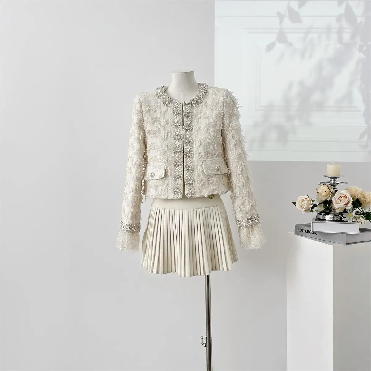 Small Fragrance Autumn Winter Beading Tweed Pearls Short Jacket Coat + Mini Pleated Skirt Suit Two Piece Sets Womens Outifits