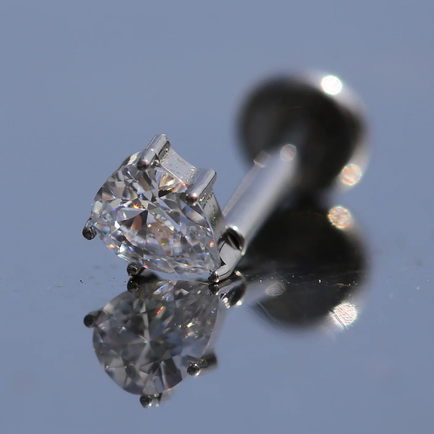Titanium Cute Waterdrop CZ Internally Threaded Ear Tragus Cartilage Crystal Piercing Labret Stud Piercing Jewelry