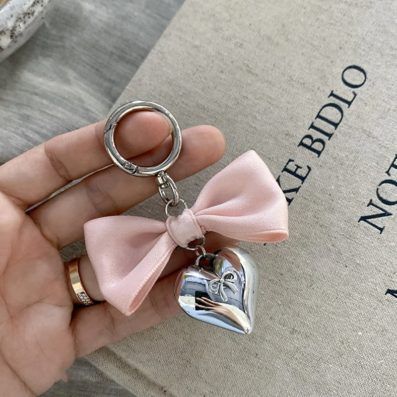 

Pink Bowknot Key Chain Ins Style Silver Heart Phone Pendant Headphone Case Charm Bag Decor Car Key Ring