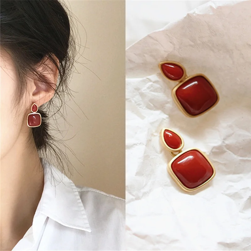 Classic Red Square Stud Earrings For Women Temperament Geometric Stud Earrings Women Jewelry Brincos Cheap Wholesale