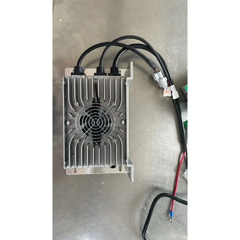 32 String LiFePO4 Battery Dedicated Charger 116.8V 20A Lithium Iron Phosphate Charger
