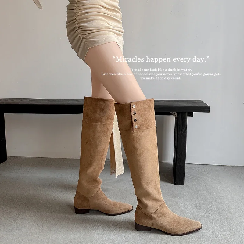 

2023 новые осенне-зимние женские сапоги до колена высотой 22-25 см, эластичные фланелевые сапоги с квадратным носком и леопардовым принтом и заклепками, двусторонние длинные сапоги