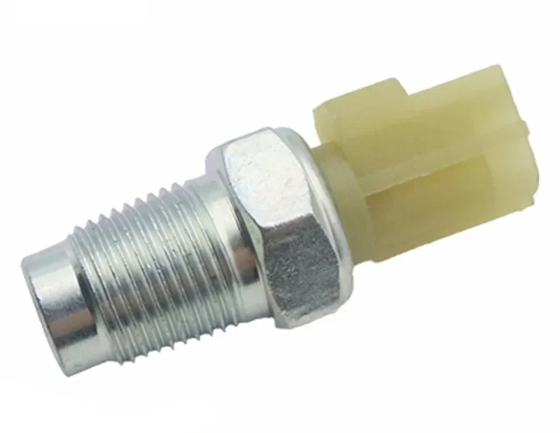 Original C2s52255 Engine Oil Pressure Sensor Switch Assembly For Jaguar S-type X-type Xf Base Sedan 4-door 3.0l 2001-2014