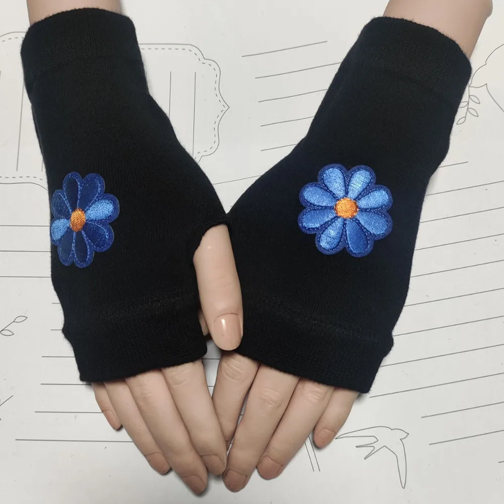 New embroidered Flower chrysanthemum knitting gloves Fingerless Gloves