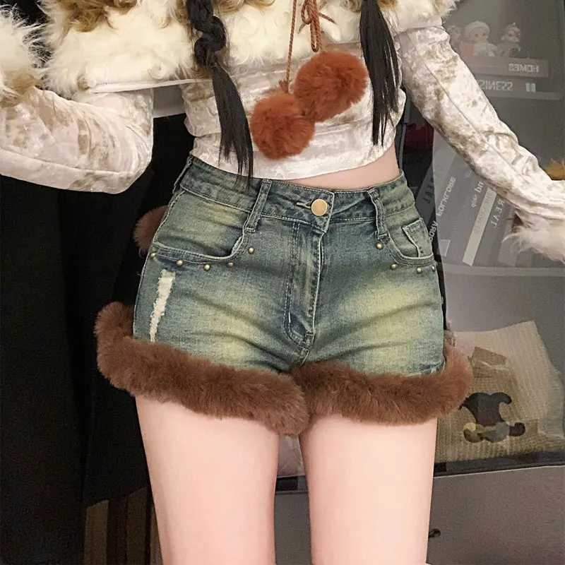 

American Faux Fur Spliced Denim Shorts Autumn Winter New High Waist Jeans Female Clothing Hotsweet Ripped Vintage Casual Shorts