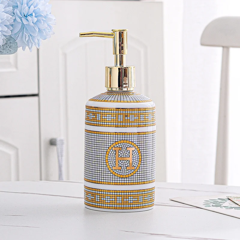 Рисунок 6 - Диспенсер для жидкого мыла