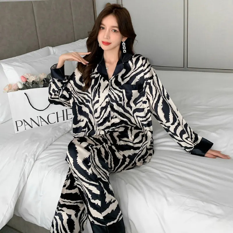 Spring and Autumn Women\'s New Pajamas Homewear Suit Popping Net Red Pajamas Zebra Print Long-Sleeved Long Pants Homewear