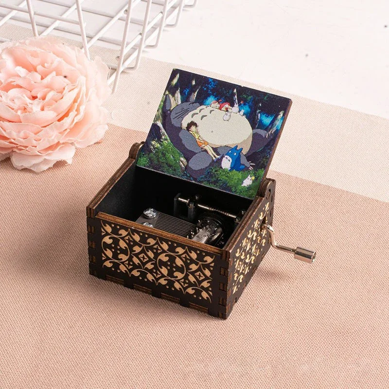 Hayao Miyazakis hand-clockwork music box childlike solid wood creative music box birthday gift music box sailor