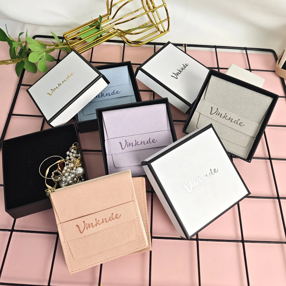 

Массовый индивидуальный логотип, упаковочные коробки для ювелирных изделий, мешочки, ожерелья, серьги, кольца, свадебные сувениры, подарочная коробка, органайзер из микрофибры, мешок для пыли