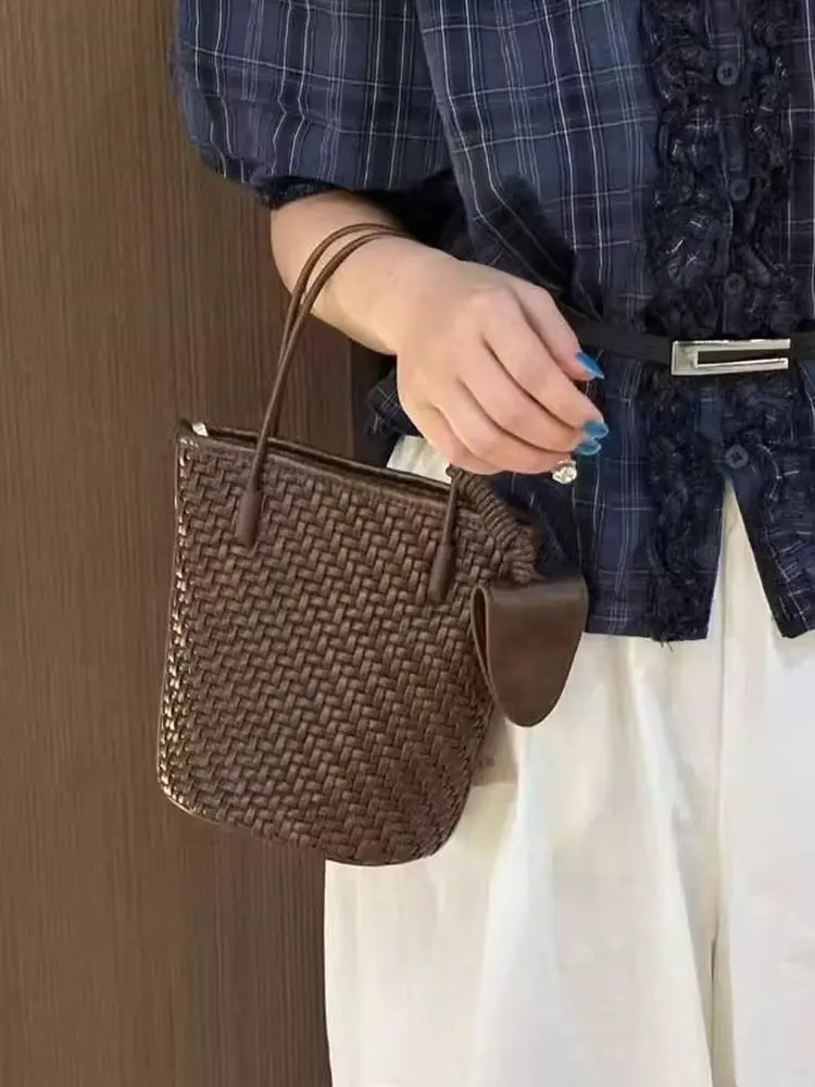 

Hanrted Faionable Buet Bag Women's Handheld oulder Crossbody Bag Ele Lightweight 2025 New Sle Briti Sle