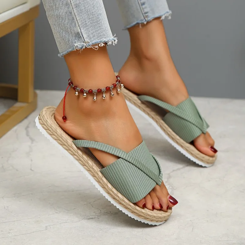 Sandalias de playa para mujer, zapatillas informales huecas, zapatos planos, chanclas Retro, zapatillas de punta cerrada, novedad de 2024