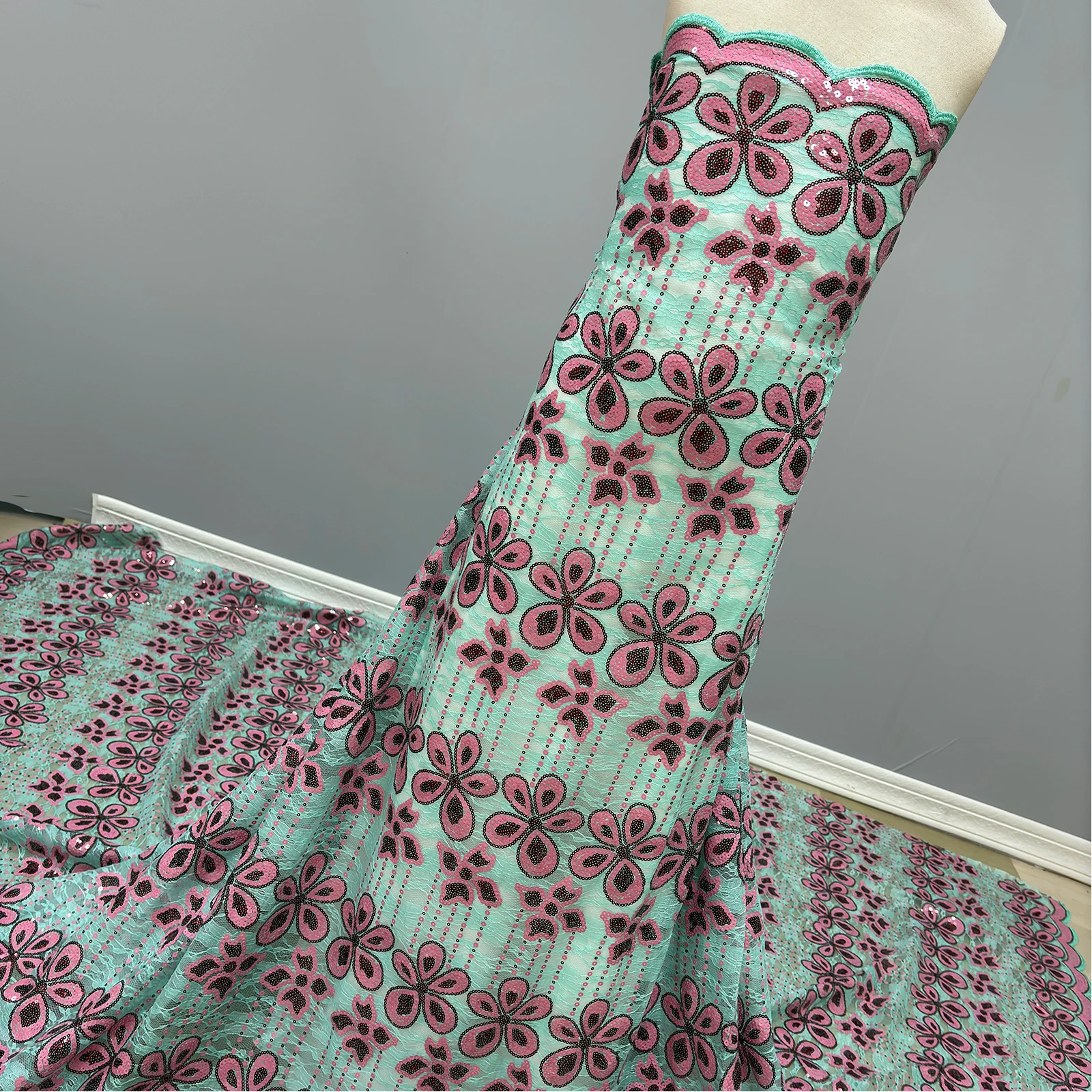 

2025 High Quality Nigerian Sequins Lace Fabrics Embroidery 5Yards African Mesh Lace Fabric French Net Lace Fabric for Dress