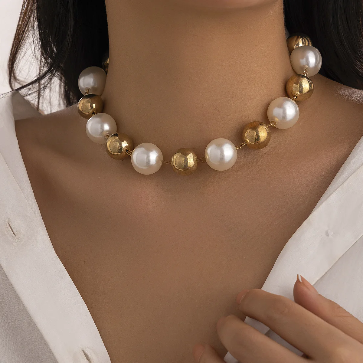 High Quality Beaded Necklace Geometric Round Resin Balls in Bold Contrast Colors with Black Alloy Chain for Women Daily Chic