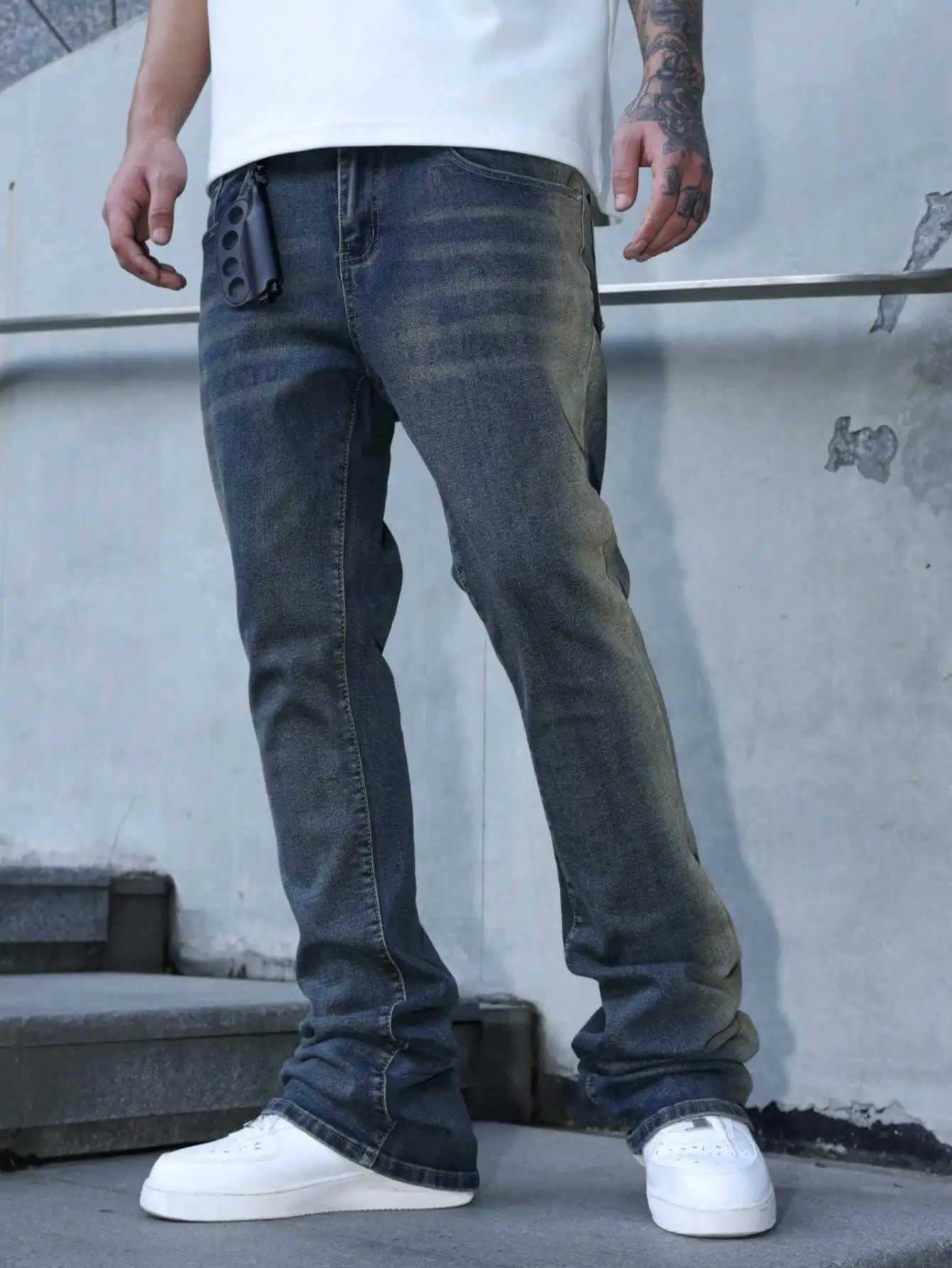 

Men's Distressed Flared Jeans with Horseshoe Embroidery, Vintage Washed Stretch Denim