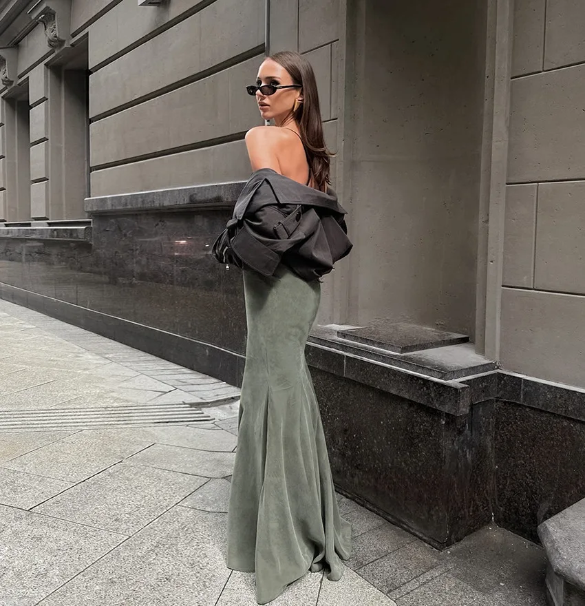 THRUM Velvet Green Long Skirts Women Solid Office Hip Package Trumpet Skirt 2026 Autumn Elegant Lady Slim Zipper Party Skirts
