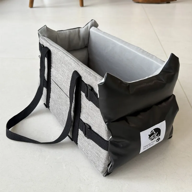 Siège de voiture en cuir pour animaux de compagnie, pour petits chiens et chats, sécurité de voyage, contrôle Central, Transport de lit pour chien, protecteur de chien, sac pour chien Portable