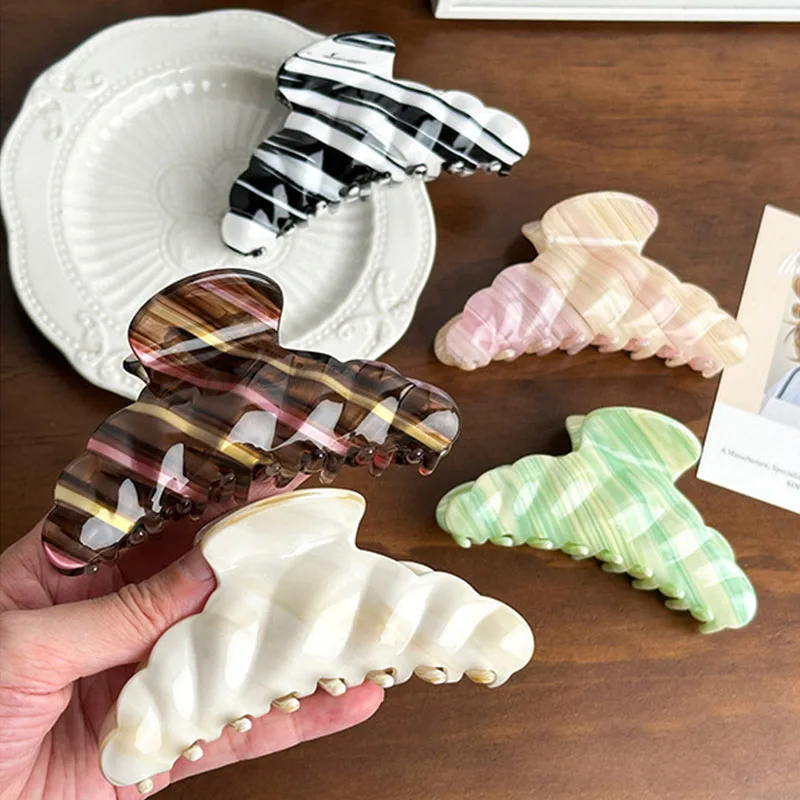 New Creative Design Fashion 11CM Colorful Striped Croissant Hair Clip Simple Acetate Shark Clip Hair Accessories For Woman Girls