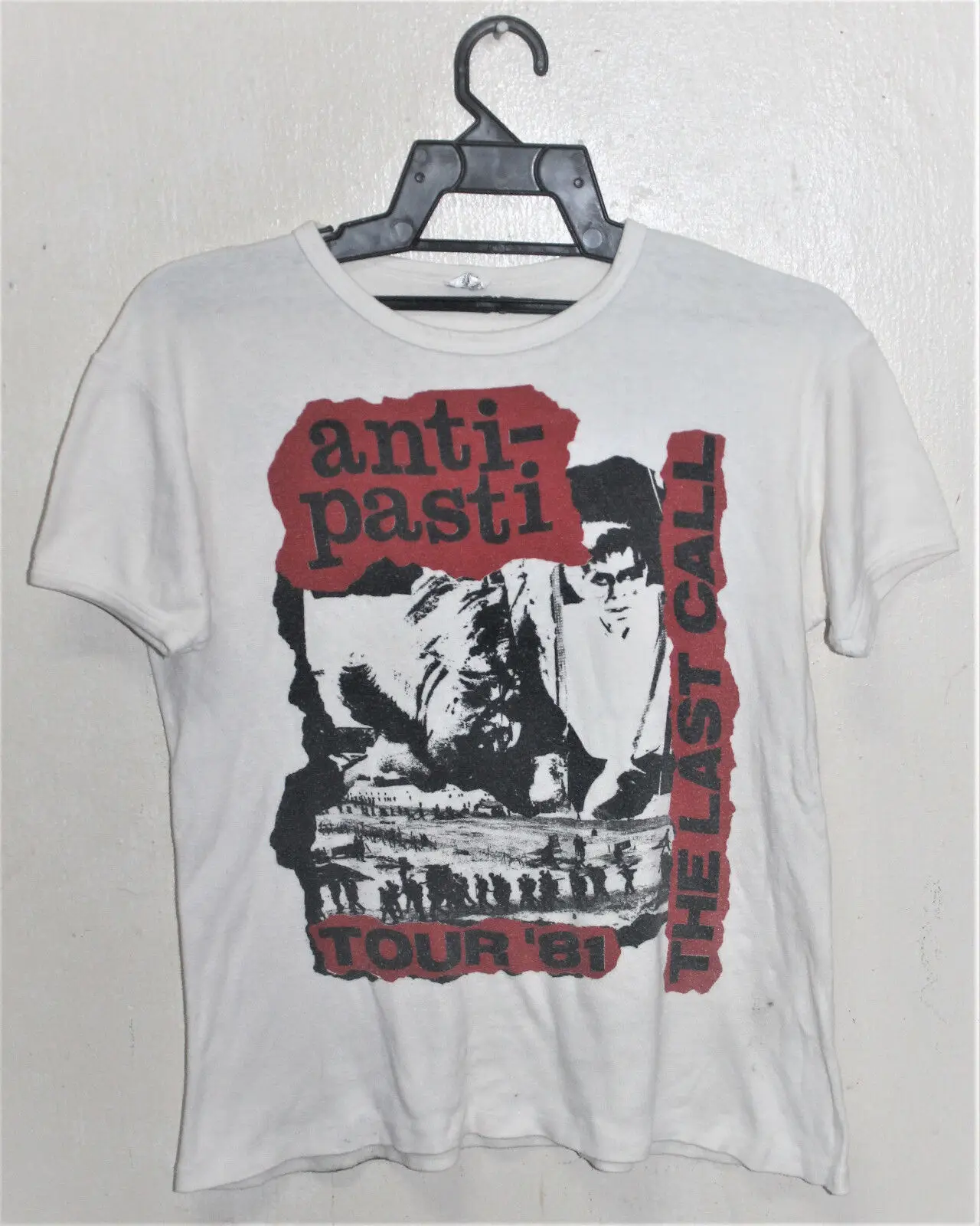 VINTAGE 80s 1981 ANTI PASTI PUNK ROCK TOUR CONCERT PROMO T-SHIRT CLASH DAMNED