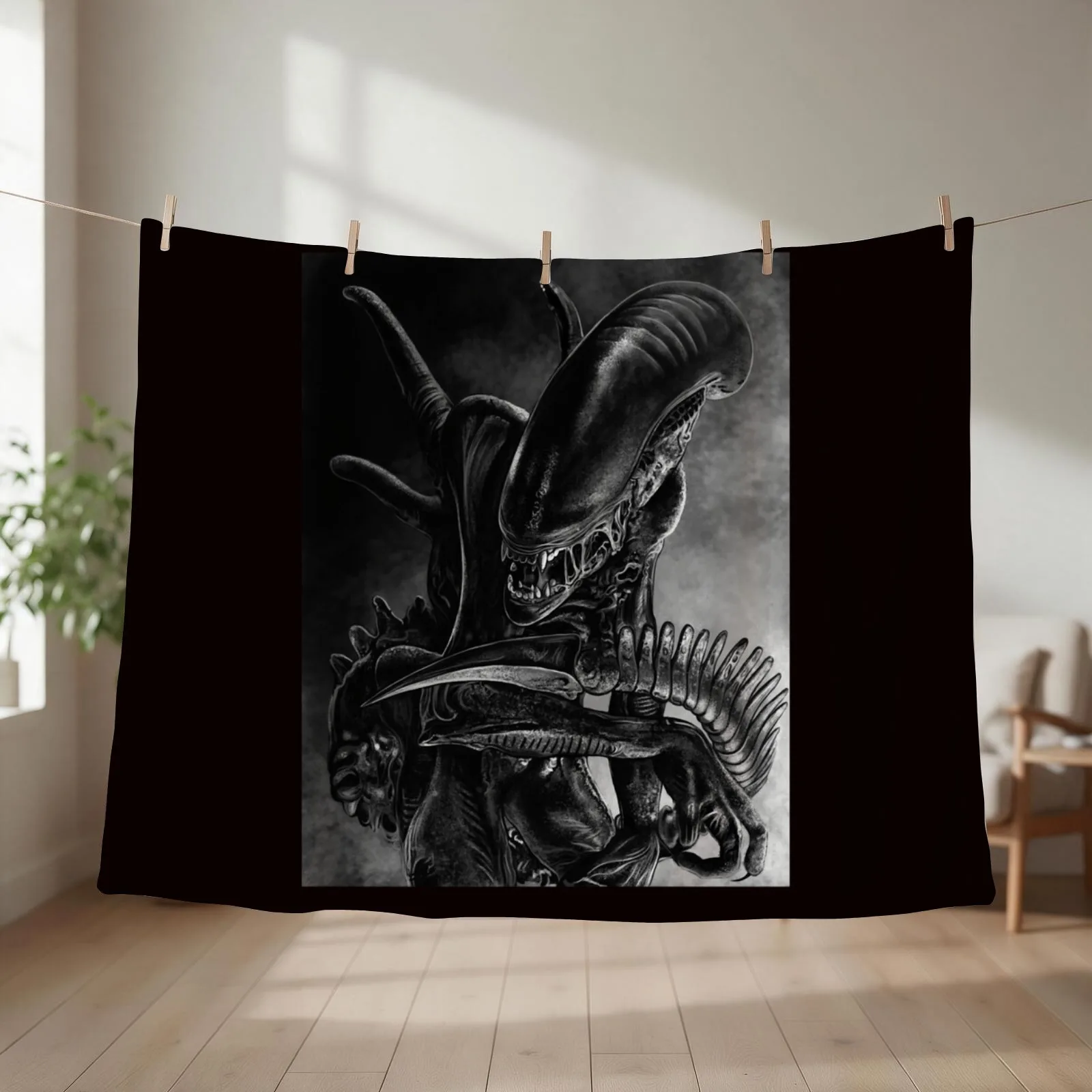 Xenomorph Throw Blanket couch cozy soft plush fuzzy picnic outdoor blanket